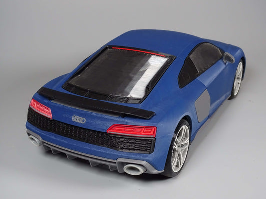 RC Audi R8 Karosserie Performance Edition in blauer Farbe, Blick von hinten auf die detaillierte Karosserie.