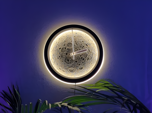 3D-Uhr im Mondlicht-Design – leuchtende Wanddeko mit Stil