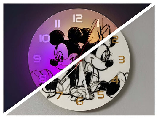 Magic Love Edition 3D Uhr mit Mickey & Minnie Mouse 💖, LED-Lichteffekt 🌟 von Veloria – Nostalgie, Verspieltheit & ❤️ für jeden Raum.