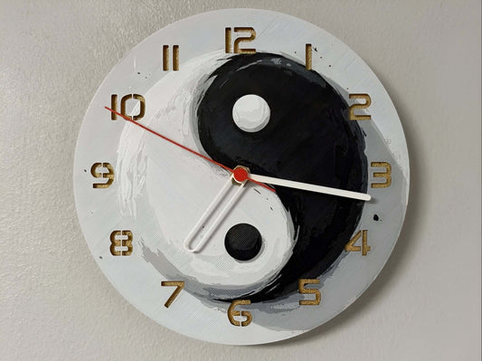 "Yin Yang Edition Wanduhr 🕰️ mit harmonischem Design 🌓☯️, perfekt für Fans von asiatischer Philosophie 🧘♂️ und als symbolisches Geschenk 🎁 für Balance-Liebhaber."