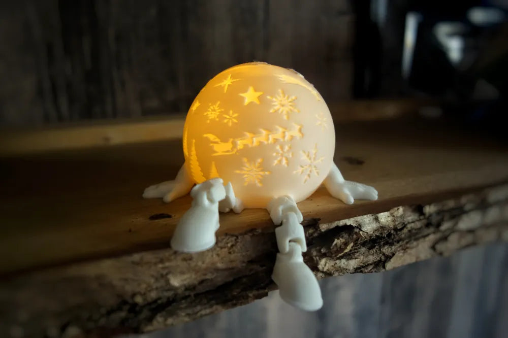 Sitzende Weihnachtskugel – LED Teelicht