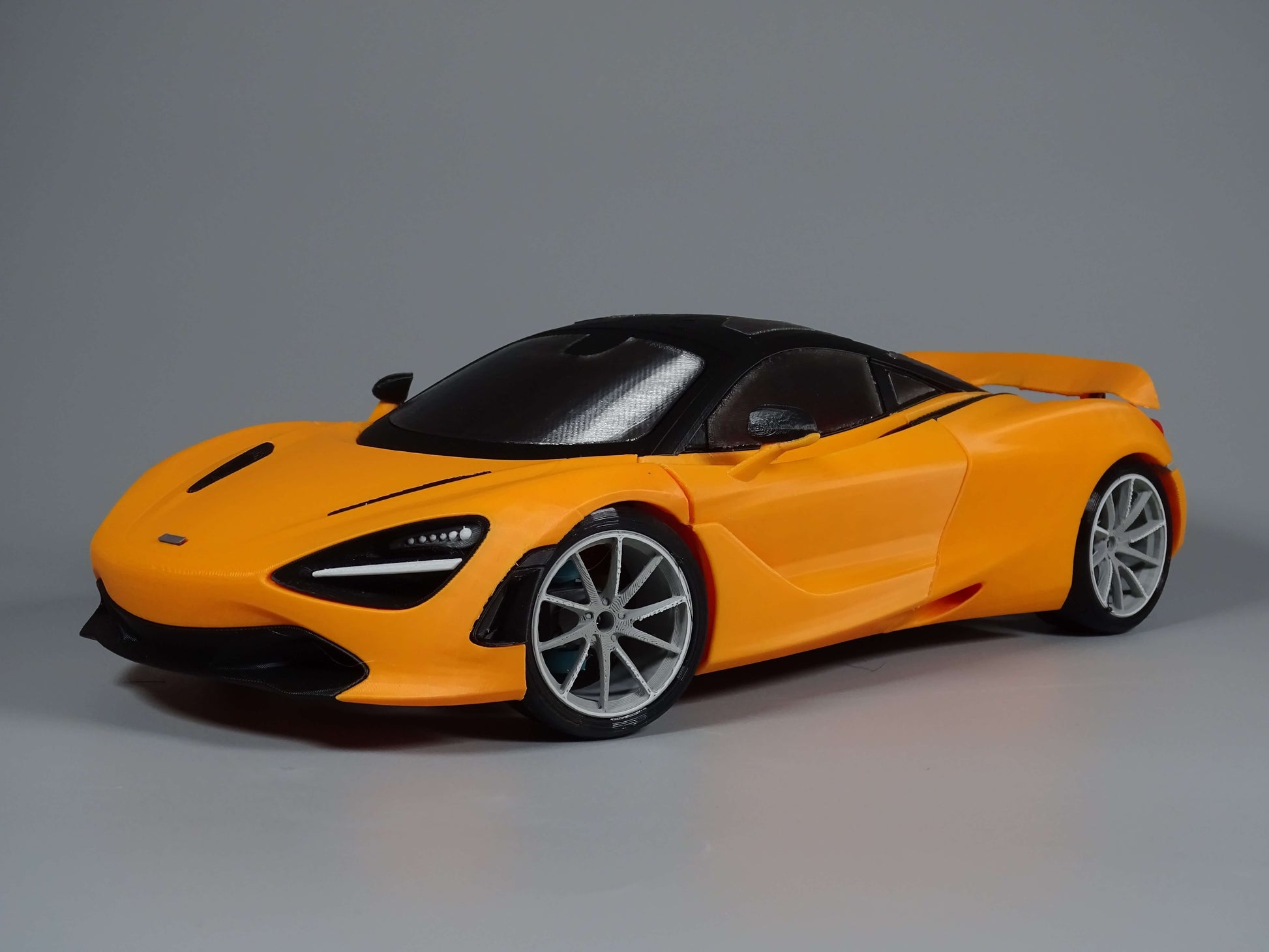 RC McLaren 720S Karosserie DRS Edition auf einem neutralen Hintergrund, detailreiche RC-Modellautodarstellung.