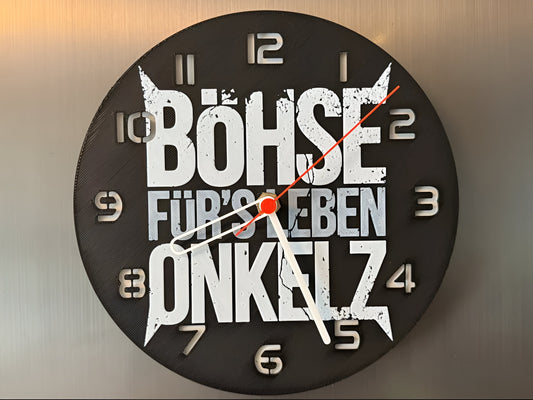 "Böhse Onkelz Edition Wanduhr 🕰️ im Design der legendären Rockband 🎸, perfekt für Fans von Rockmusik 🎶 und als kraftvolles Geschenk 🎁 für Liebhaber der Böhse Onkelz."