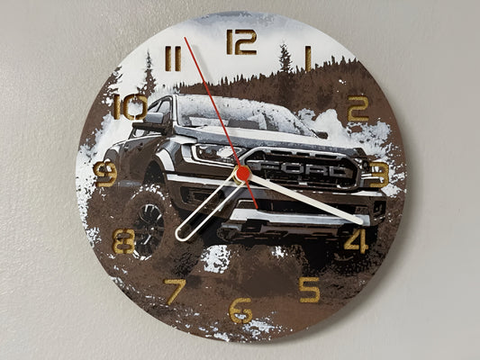 "Ford Ranger Edition Wanduhr 🕰️ im Design des legendären Pickups 🚙, ideal für Auto-Fans 🚗 und als einzigartiges Geschenk 🎁 für Liebhaber der Ford Ranger."