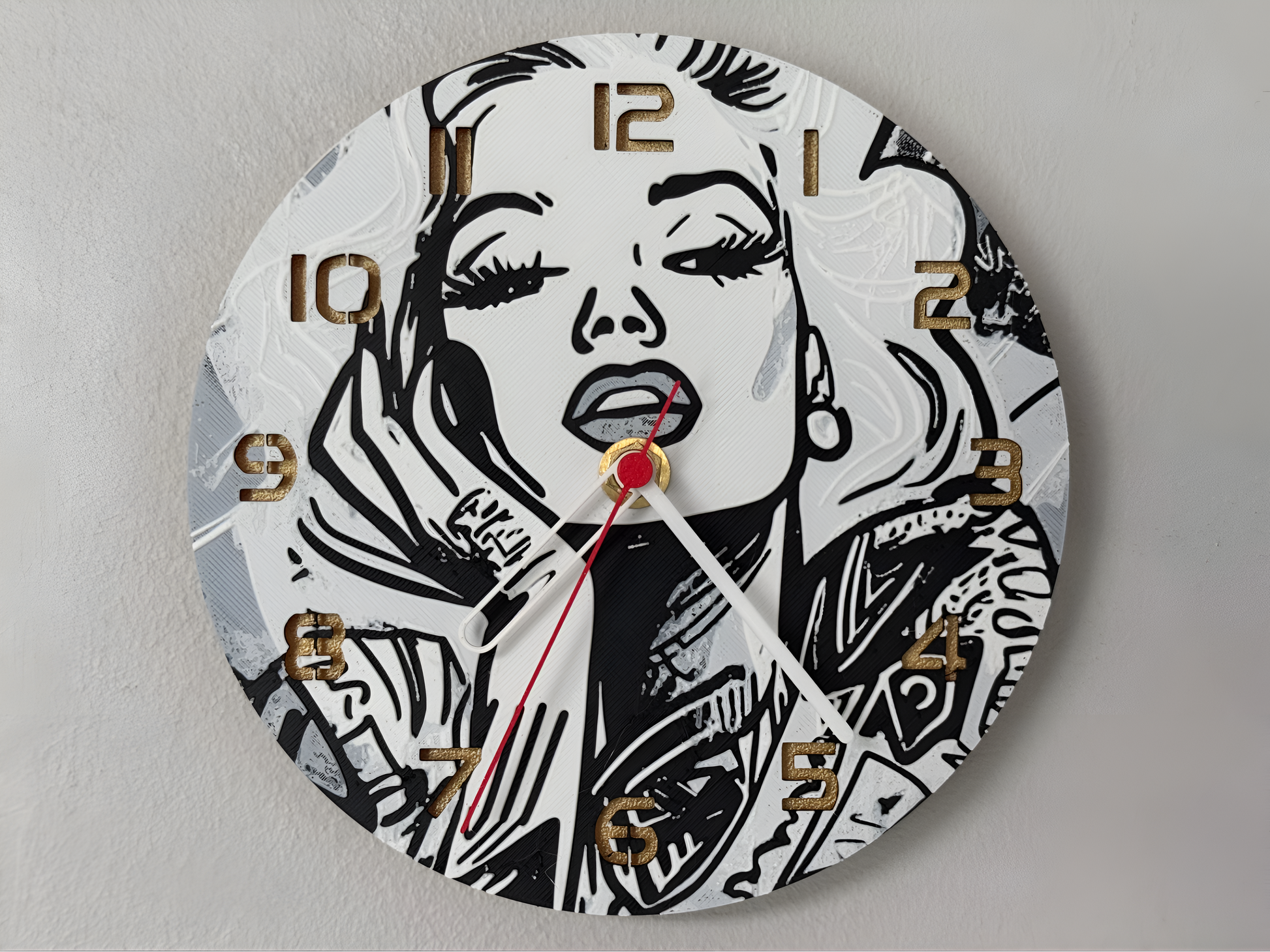 "Marilyn Monroe Edition Wanduhr 🕰️ im Design der Hollywood-Ikone 🎬, ideal für Filmfans 🌟 und als einzigartiges Geschenk 🎁 für Marilyn Monroe-Liebhaber."