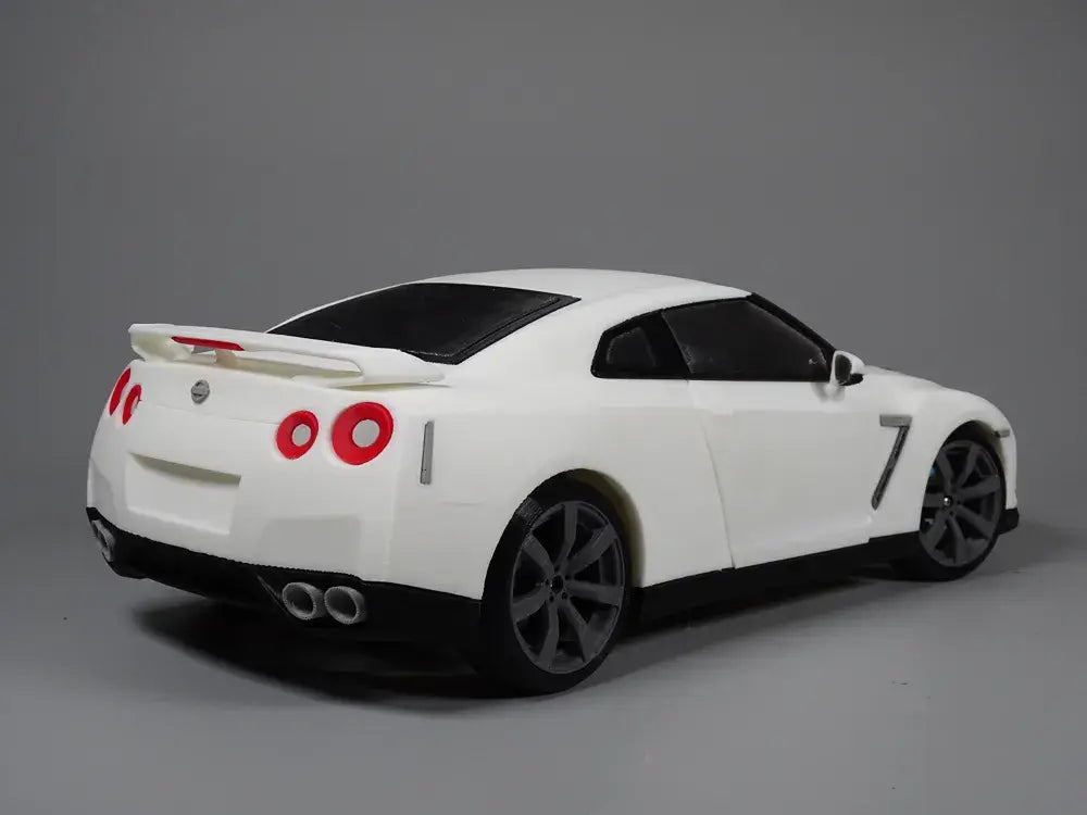 Nissan GT-R R35 Performance Edition Modell mit detaillierter Karosserie, RC McLaren 720S Karosserie DRS Edition.